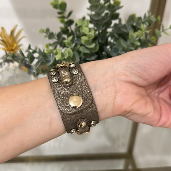 Cache Rhinestone and Chain leather bracelet - Picture 9 of 10